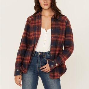 Shyanne Long sleeve button-down | Size M